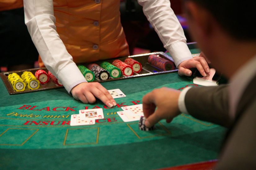 Bet Behind nel blackjack: cosa vuol dire e come funziona - -